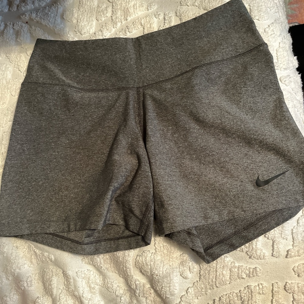 Nike Gray Athletic Shorts Moisture-Wicking Design